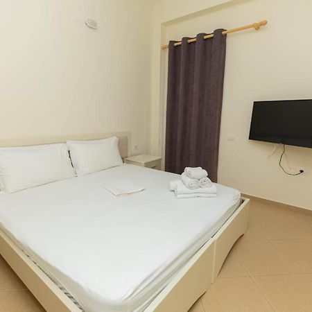 Premier Guest House Avlonya Dış mekan fotoğraf