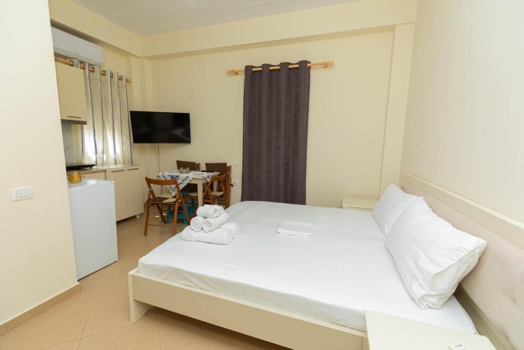 Premier Guest House Avlonya Dış mekan fotoğraf