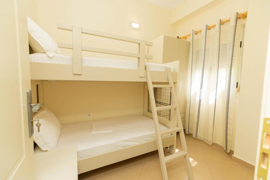 Premier Guest House Avlonya Dış mekan fotoğraf