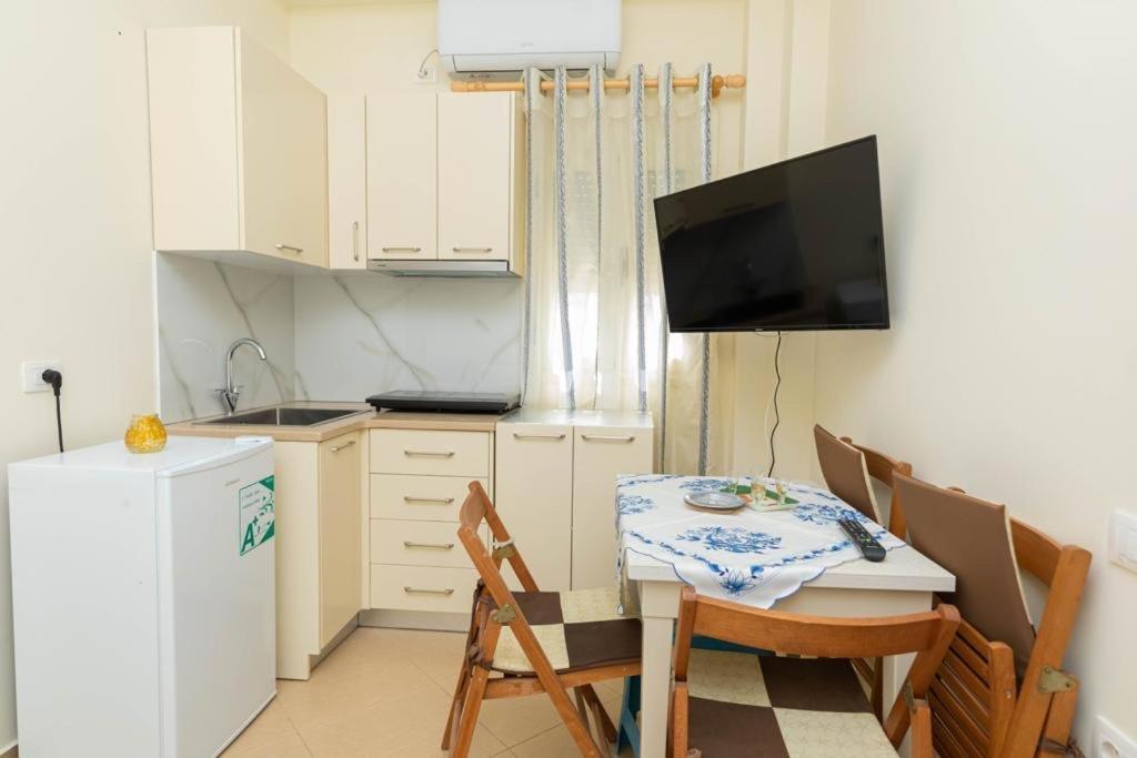 Premier Guest House Avlonya Dış mekan fotoğraf