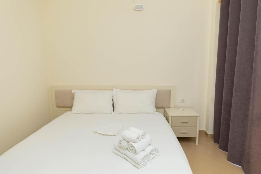 Premier Guest House Avlonya Dış mekan fotoğraf